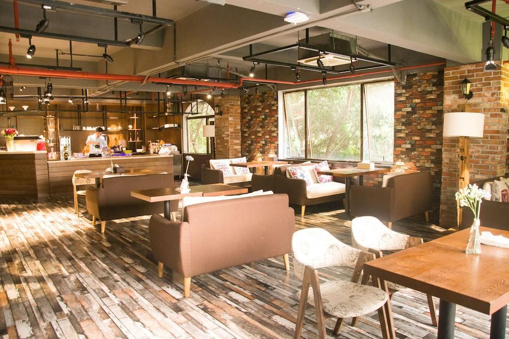 James Joyce Coffeetel Guangzhou International Convention & Exhibition Center Bagian luar foto