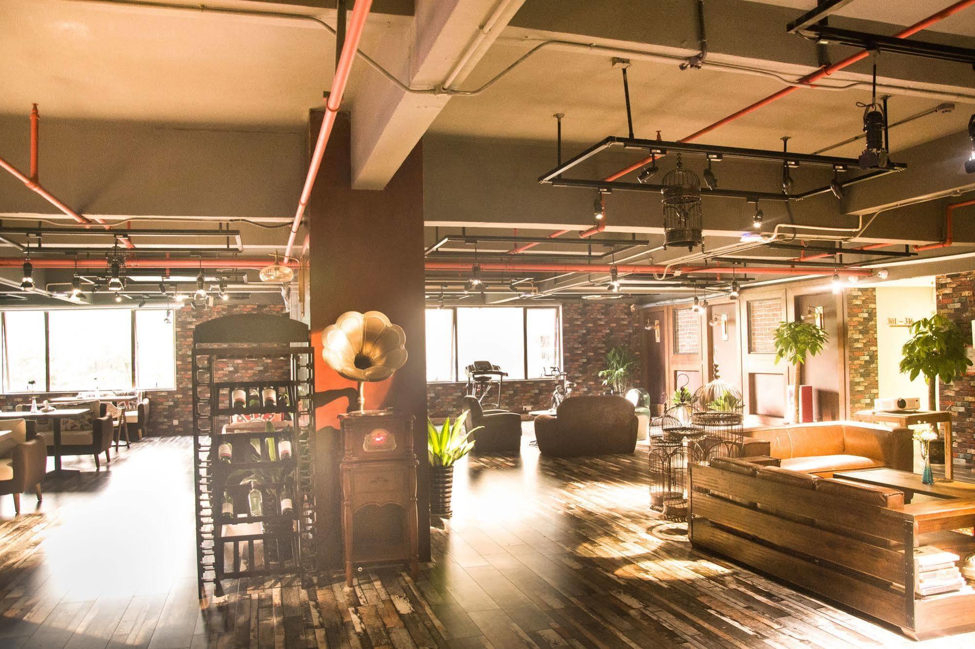 James Joyce Coffeetel Guangzhou International Convention & Exhibition Center Bagian luar foto